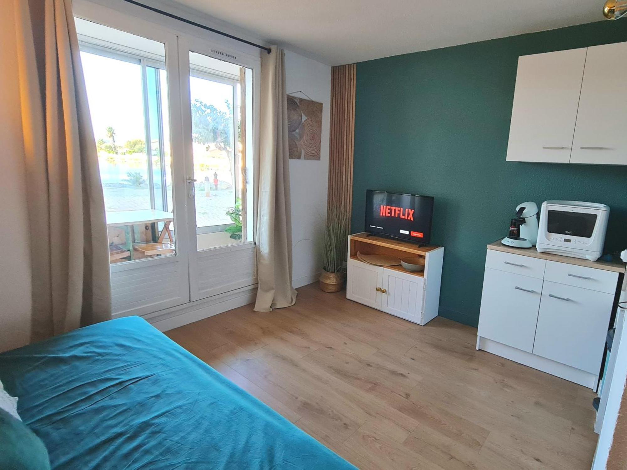 Splendide Appartement Golden House Vue Lac Et Montagne Port-la-Nouvelle Exterior photo